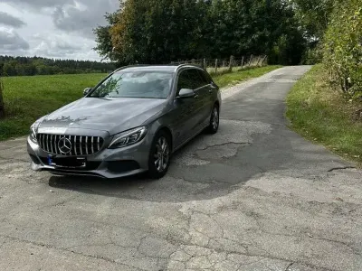 Gebraucht Mercedes C250 204 PS (150 kW) 2017 Grau Kombi