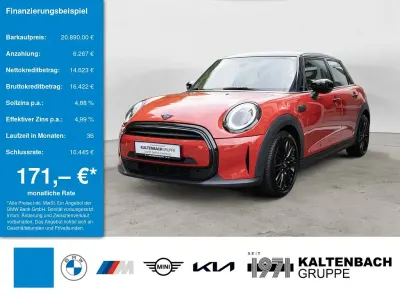 Używany Mini Cooper Classic 136 KM (100 kW) 2023 Czerwony Hatchback