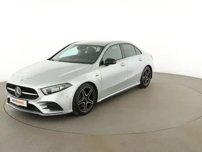 Gebraucht Mercedes A250 AMG line 218 PS (160 kW) 2021 Grau Limousine