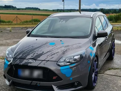 Gebraucht Ford Focus 150 PS (110 kW) 2014 Braun Kombi