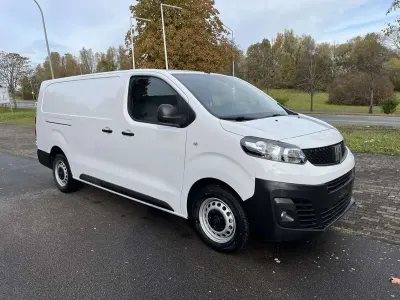 Begagnad Fiat Scudo 144 HK (105 kW) 2024 Vit Van