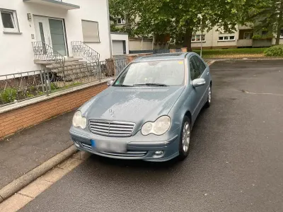 Gebraucht Mercedes C180 Elegance 143 PS (105 kW) 2005 Blau Limousine