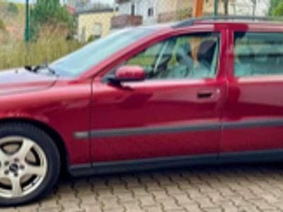 Gebraucht Volvo V70 163 PS (119 kW) 2003 Rot Kombi
