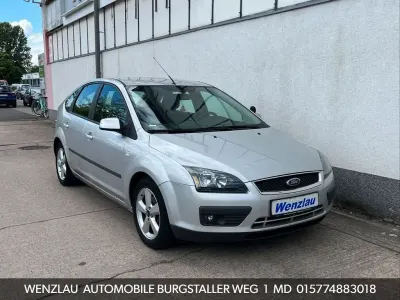 Occasion Ford Focus 101 ch (74 kW) 2006 Gris Berline