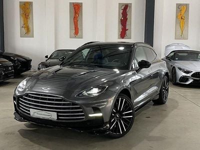 Aston Martin DBX 707