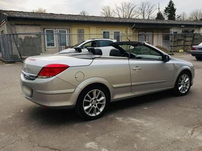 Gebraucht Opel Astra Cabriolet 140 PS (102 kW) 2007 Grau Cabrio