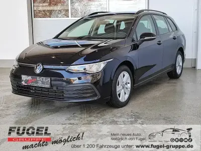 Gebraucht VW Golf VIII Life 116 PS (85 kW) 2022 Deep black perleffekt Kombi