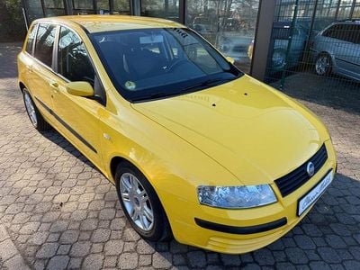 Gelb Gebraucht 2003 Fiat Stilo Dynamic Limousine | 2.950 €