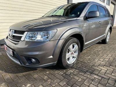 Gebraucht Fiat Freemont Urban 140 PS (102 kW) 2011 Grau SUV