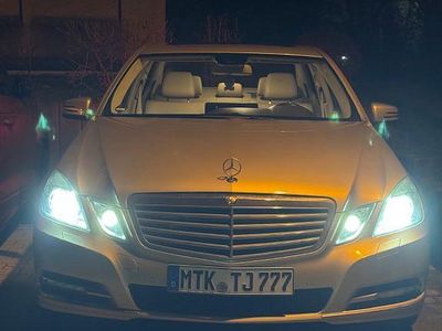 Gebraucht Mercedes E350 AMG 292 PS (214 kW) 2009 Beige Limousine