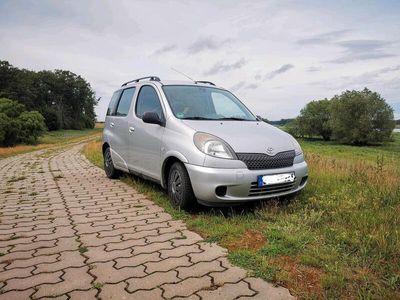 Toyota Yaris Verso