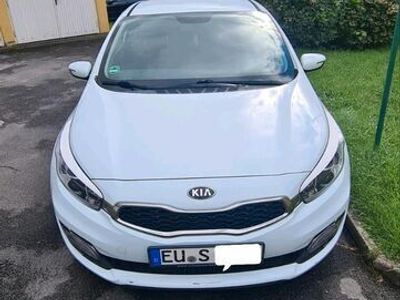 gebraucht Kia Ceed 1,6cdi,1.Hand,AHK, KLIMA