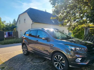 Gebraucht Ford Kuga ST-Line 150 PS (110 kW) 2018 Grau SUV