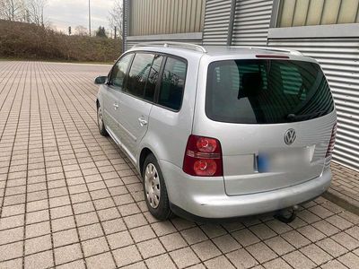 Gebraucht VW Touran 105 PS (77 kW) 2004 Grau Van / Kleinbus