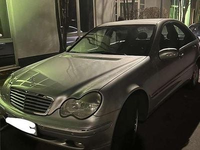 Mercedes C180