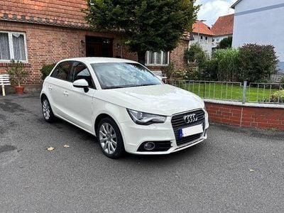 Gebraucht Audi A1 Sportback Ambition 90 PS (66 kW) 2015 Weiß Kleinwagen