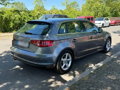 Gebraucht Audi A3 140 PS (102 kW) 2013 Grau Limousine