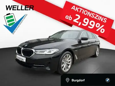 Gebraucht BMW 530e Sport Line 292 PS (214 kW) 2023 530e a (schwarz) Kombi