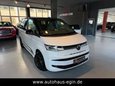 Gebraucht VW Multivan Edition 150 PS (110 kW) 2025 Weiß Van / Kleinbus