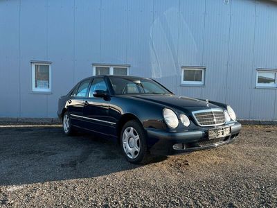 Mercedes E280