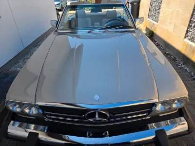 Gebraucht Mercedes 560 242 PS (177 kW) 1986 Silber Cabrio