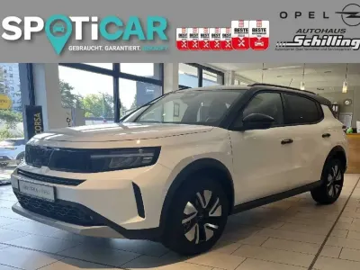 Neu Opel Frontera Ultimate 145 PS (106 kW) 2026 Arktis weiß / schwarz SUV