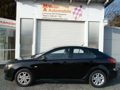 Gebraucht Mitsubishi Lancer Sportback Intense 150 PS (110 kW) 2013 Amethyst black Kombi