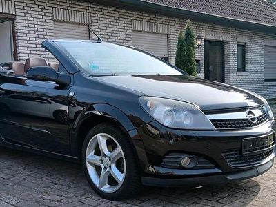 Gebraucht Opel Astra Cabriolet 140 PS (102 kW) 2008 Schwarz Cabrio