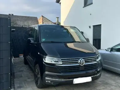 Gebraucht VW Multivan 199 PS (146 kW) 2019 Schwarz Van / Kleinbus