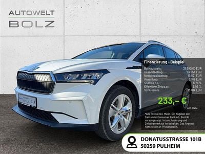 Gebraucht Skoda Enyaq iV Loft 108 kW (148 PS) 2023 Moonweiß perleffekt SUV