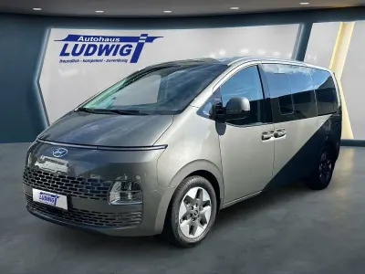 Gebraucht Hyundai Staria Prime 177 PS (130 kW) 2024 Grau Van / Kleinbus