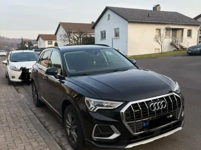 Gebraucht Audi Q3 Advanced Plus 190 PS (139 kW) 2019 Schwarz SUV