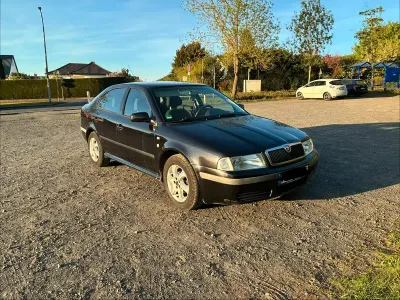 Occasion Skoda Octavia Family 102 ch (75 kW) 2003 Noir Berline