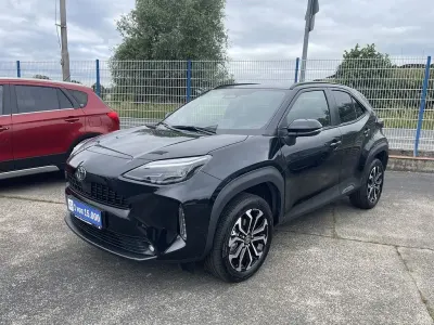 Gebraucht Toyota Yaris Cross 92 PS (67 kW) 2025 Schwarz SUV