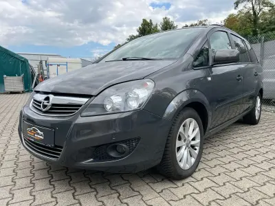 Gebraucht Opel Zafira Family 140 PS (102 kW) 2014 Plat.anthr./rogrey/0j:silbergr Van / Kleinbus