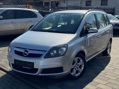 Gebraucht Opel Zafira Edition 140 PS (102 kW) 2006 Silber Van / Kleinbus