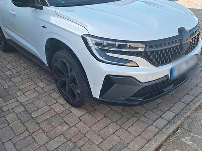 Usata Renault Austral Techno 160 CV (117 kW) 2025 Bianco SUV