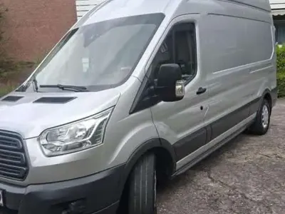 Gebraucht Ford Transit 152 PS (111 kW) 2016 Silber Van