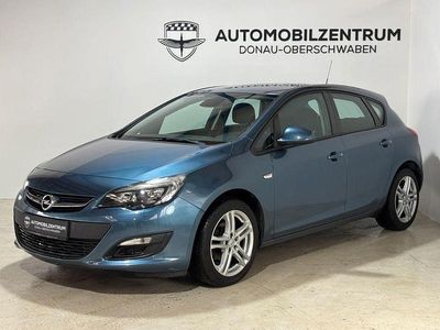 Gebraucht Opel Astra Selection 140 PS (102 kW) 2014 Blau Limousine