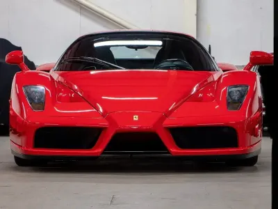 Gebraucht Ferrari Enzo 659 PS (484 kW) 2004 Rot Coupé
