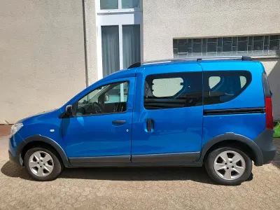 Gebraucht Dacia Dokker 115 PS (84 kW) 2019 Blau Van / Kleinbus