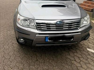 Gebraucht Subaru Forester 146 PS (107 kW) 2011 Grau SUV