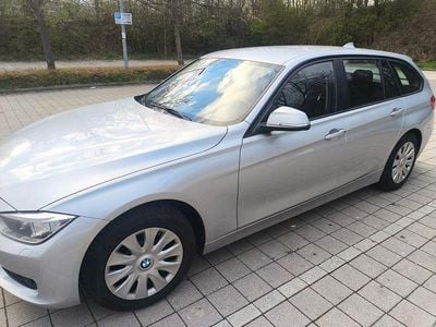 Second-hand BMW 318 143 CP (105 kW) 2014 Argintiu Break