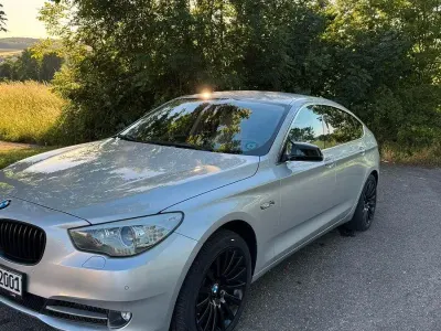 Gebraucht BMW 530 245 PS (180 kW) 2010 Grau Limousine