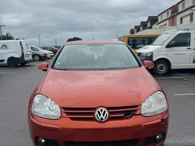 Gebraucht VW Golf IV Edition 80 PS (58 kW) 2006 Orange Limousine