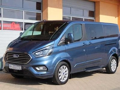 Blau Gebraucht 2021 Ford Tourneo Titanium X Van / Kleinbus | 31.950 € (Guter Preis)