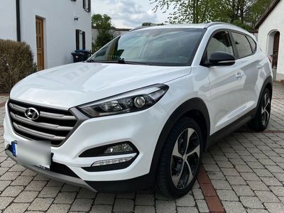 gebraucht Hyundai Tucson 1.7 CRDI 141 PS Automatik