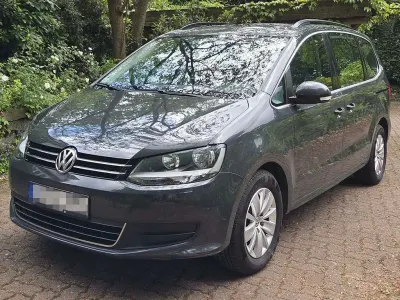 Gebraucht VW Sharan Comfortline 150 PS (110 kW) 2013 Grau Van / Kleinbus