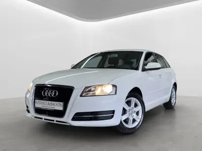 Gebraucht Audi A3 Comfort 102 PS (75 kW) 2010 Weiß Kleinwagen