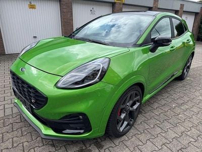 Begagnad Ford Puma Performance Edition 200 HK (147 kW) 2022 Grön SUV